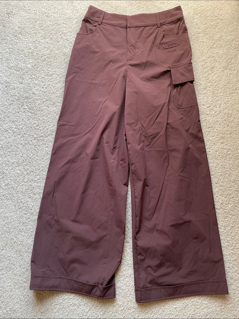 Aleeza Paris Wide-Leg Cargo Pants in Brown- size Medium- 28 inch inseam. NWT